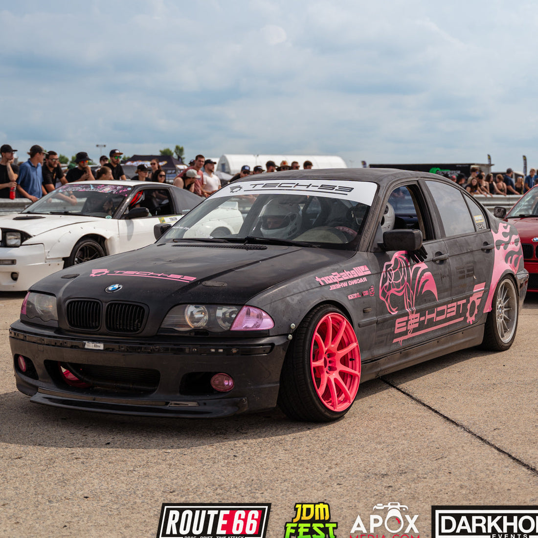 E46 330I Pink livery cover